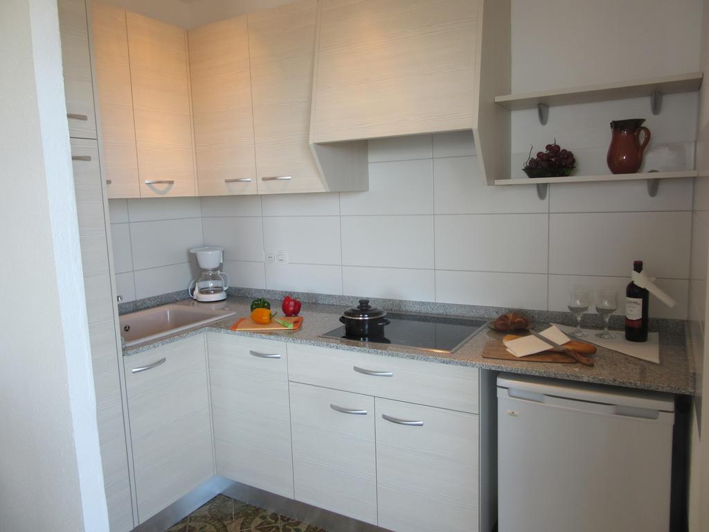 Apartamentos Casa Blanca Miami Playa Bagian luar foto